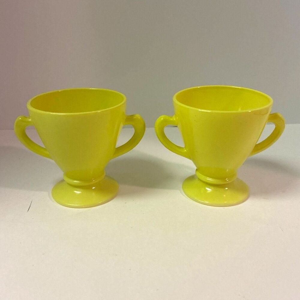 Hazel  Atlas Cups MCM